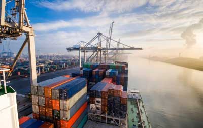 Meeting-the-challenge-of-decarbonizing-the-world’s-ports